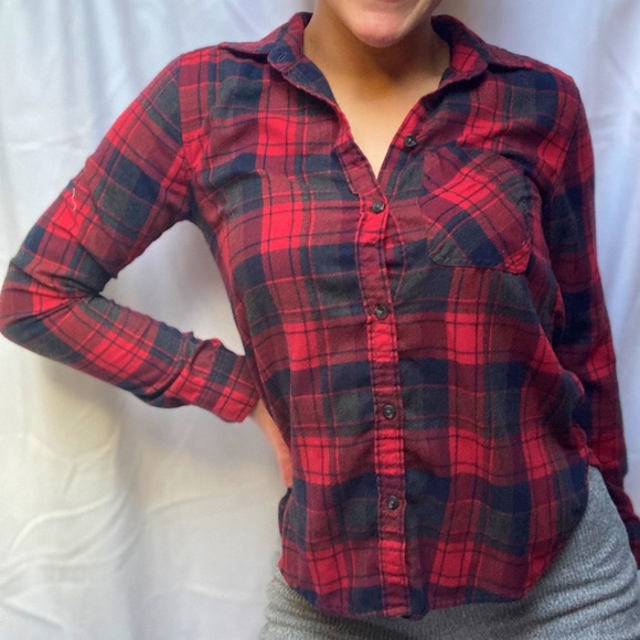 AE Boyfriend Fit Button Down Flannel - Picture 2 of 9
